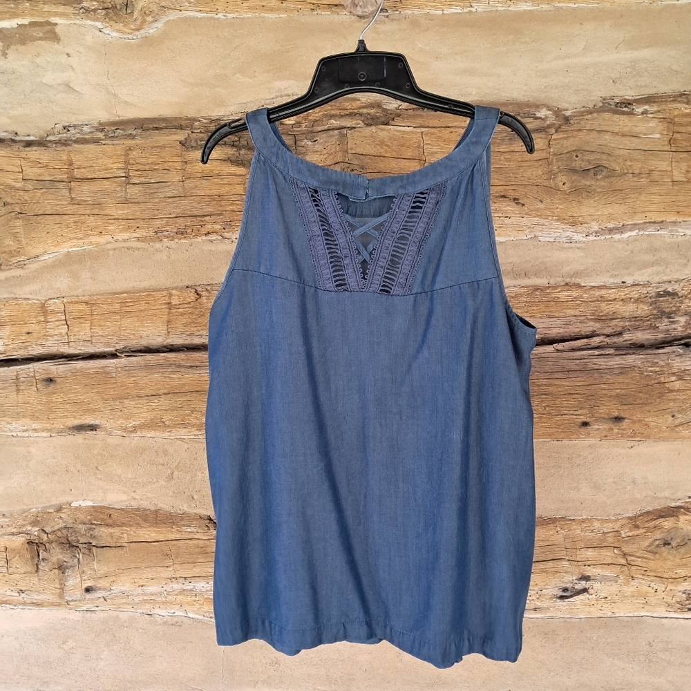 Kaari Blue Denim-Style Blue Tank Top with Lace Back Detail 26-09 - Picture 3 of 5